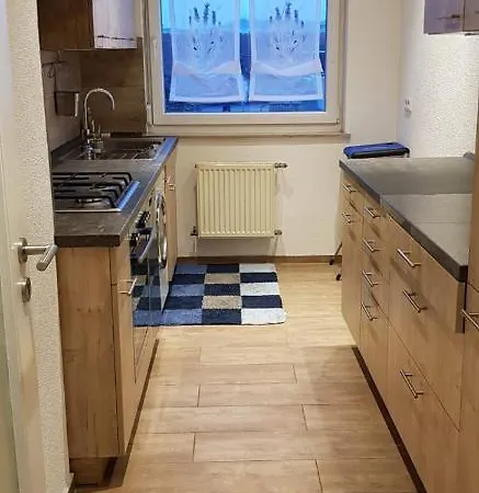 Apartment In 8 *